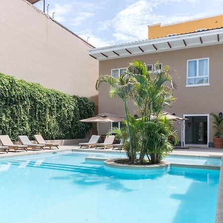 Lp Los Portales Hotel Piura Bagian luar foto
