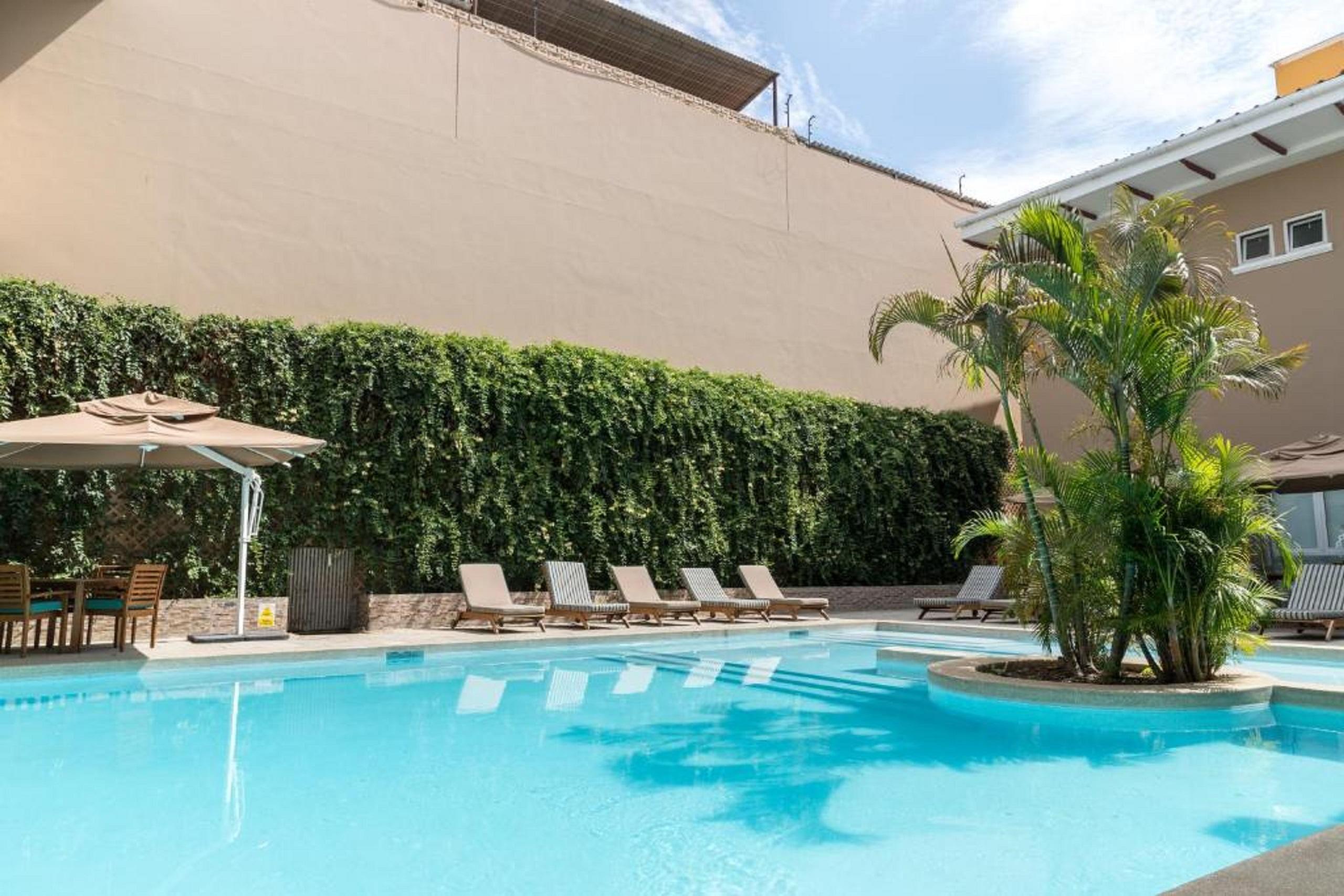 Lp Los Portales Hotel Piura Bagian luar foto