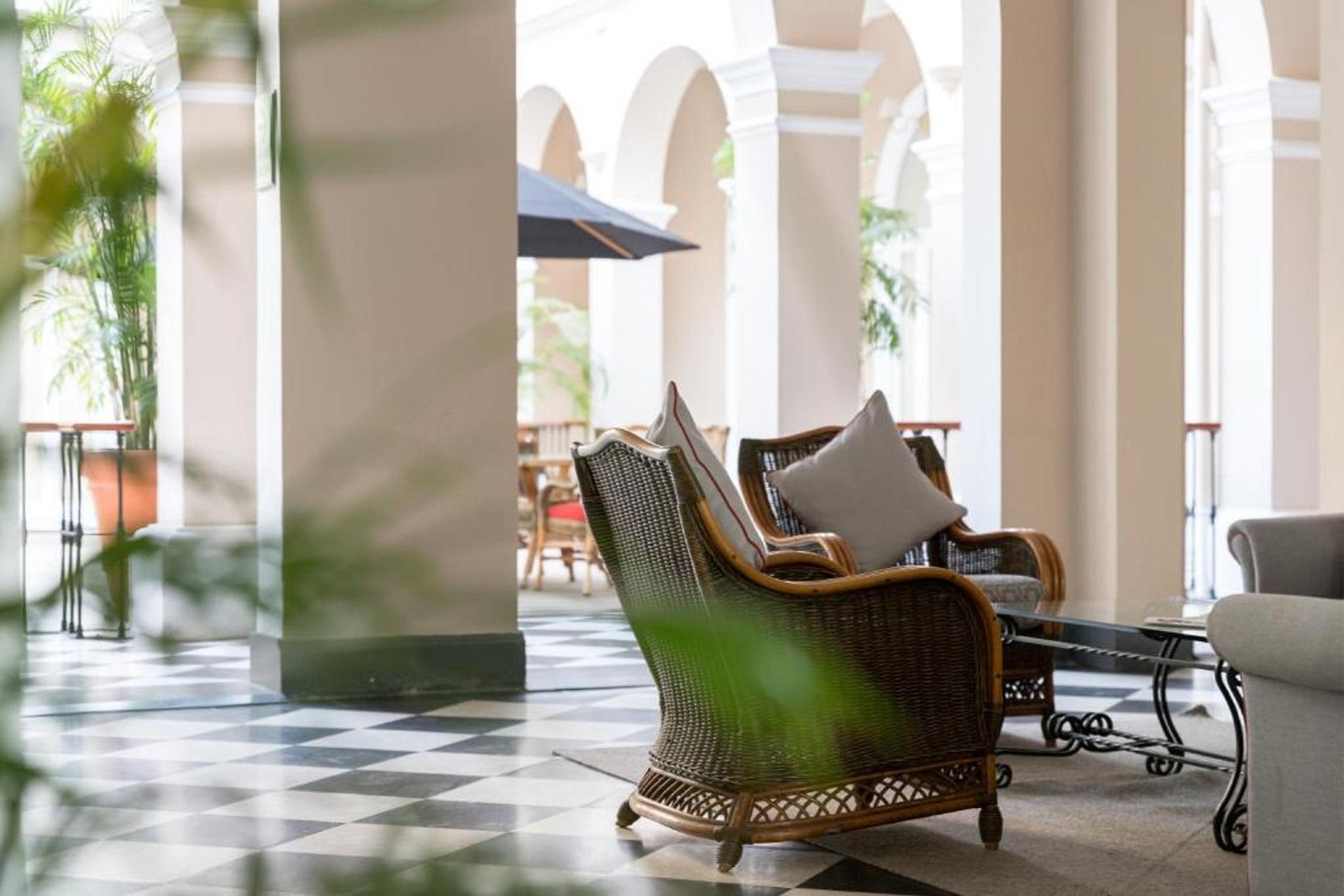 Lp Los Portales Hotel Piura Bagian luar foto
