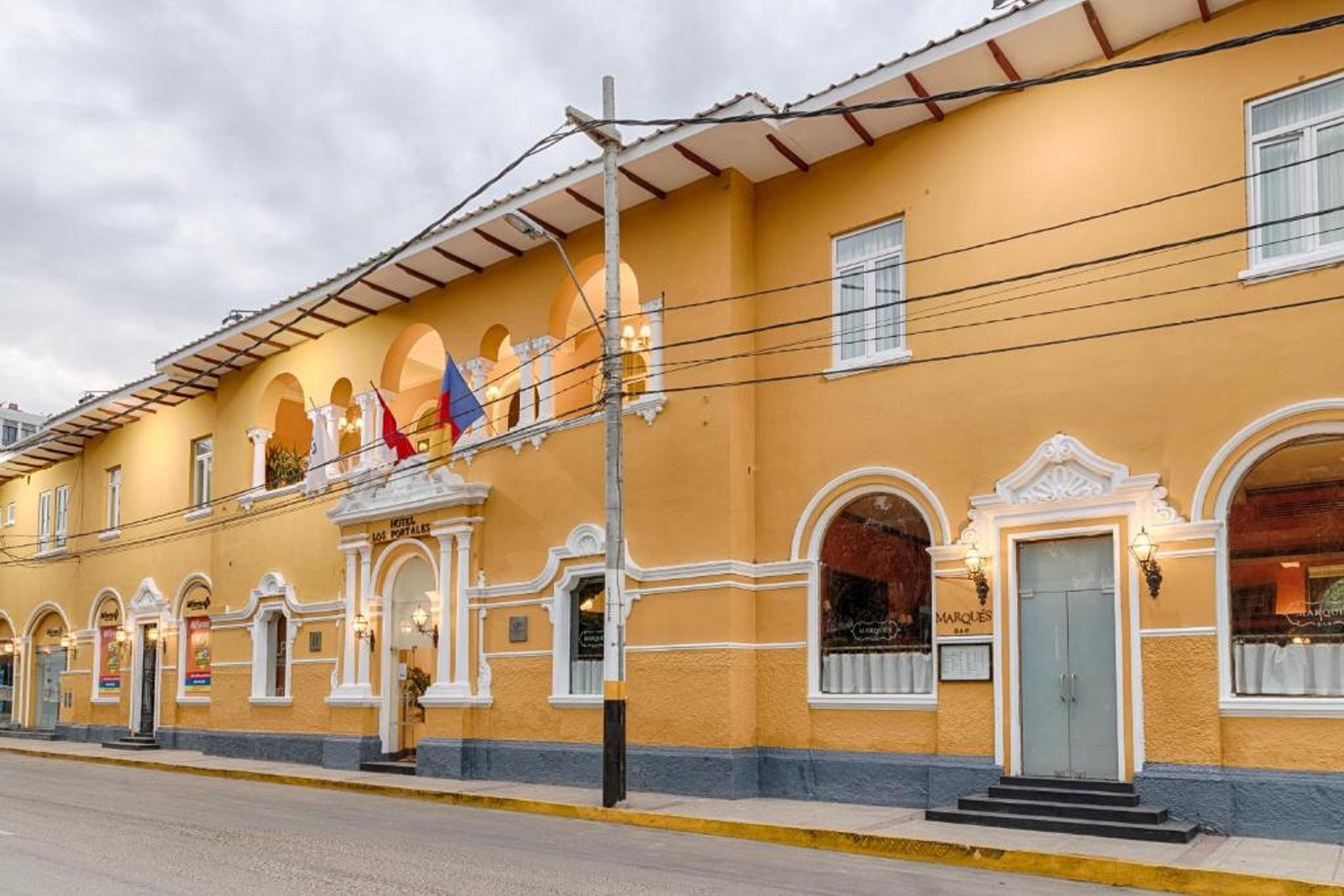 Lp Los Portales Hotel Piura Bagian luar foto