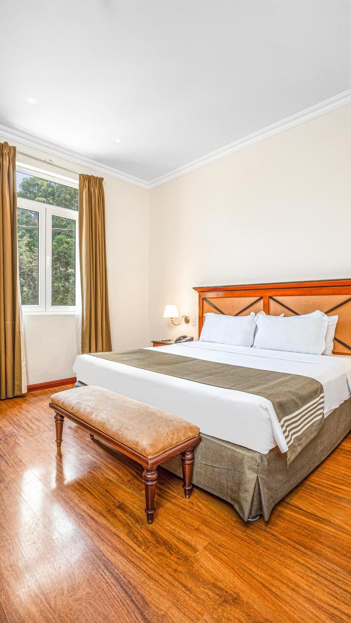 Lp Los Portales Hotel Piura Bagian luar foto